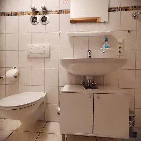 Charming 2-room Lakenear Fewo Am *